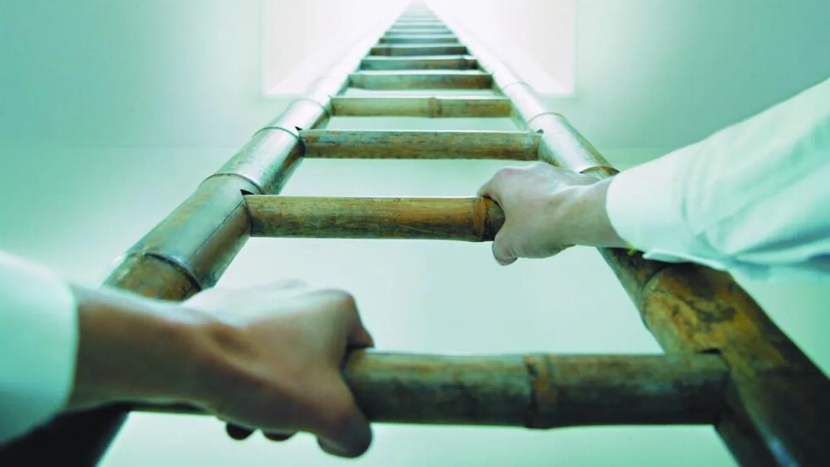 5 ways ambitious IT pros can future-proof their tech careers in an age of AI