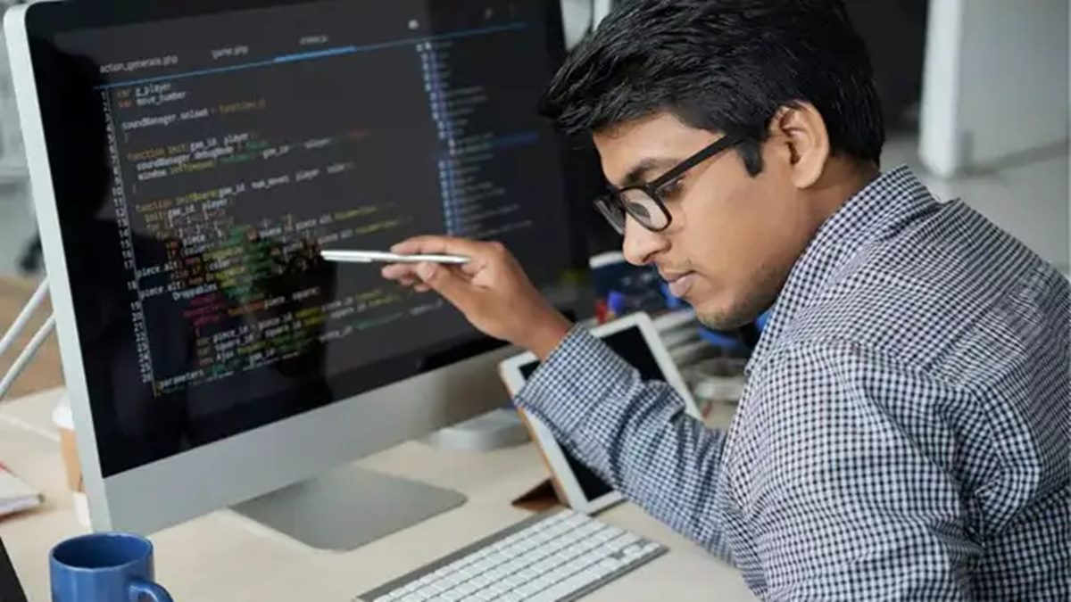 Stanford professor turned AI startup cofounder shares insider tips to land a tech job fast: ‘The playbook for AI is being written right now’