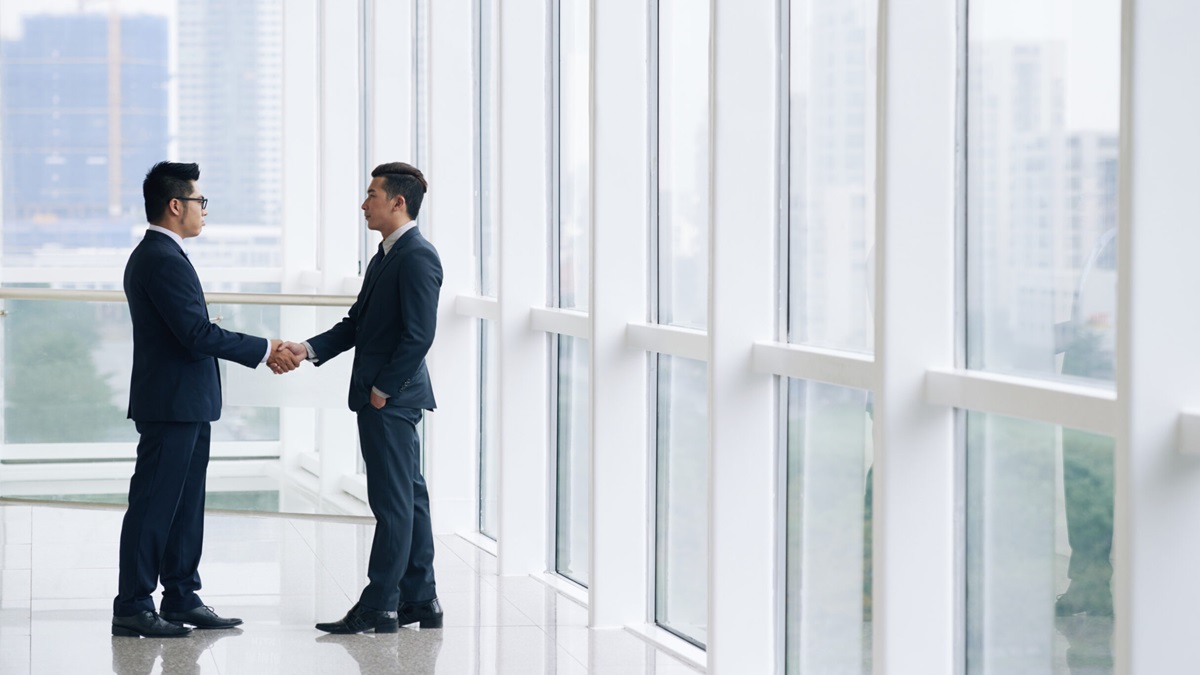 The Golden Handshake: A Corporate Mechanism for Risk and Reward