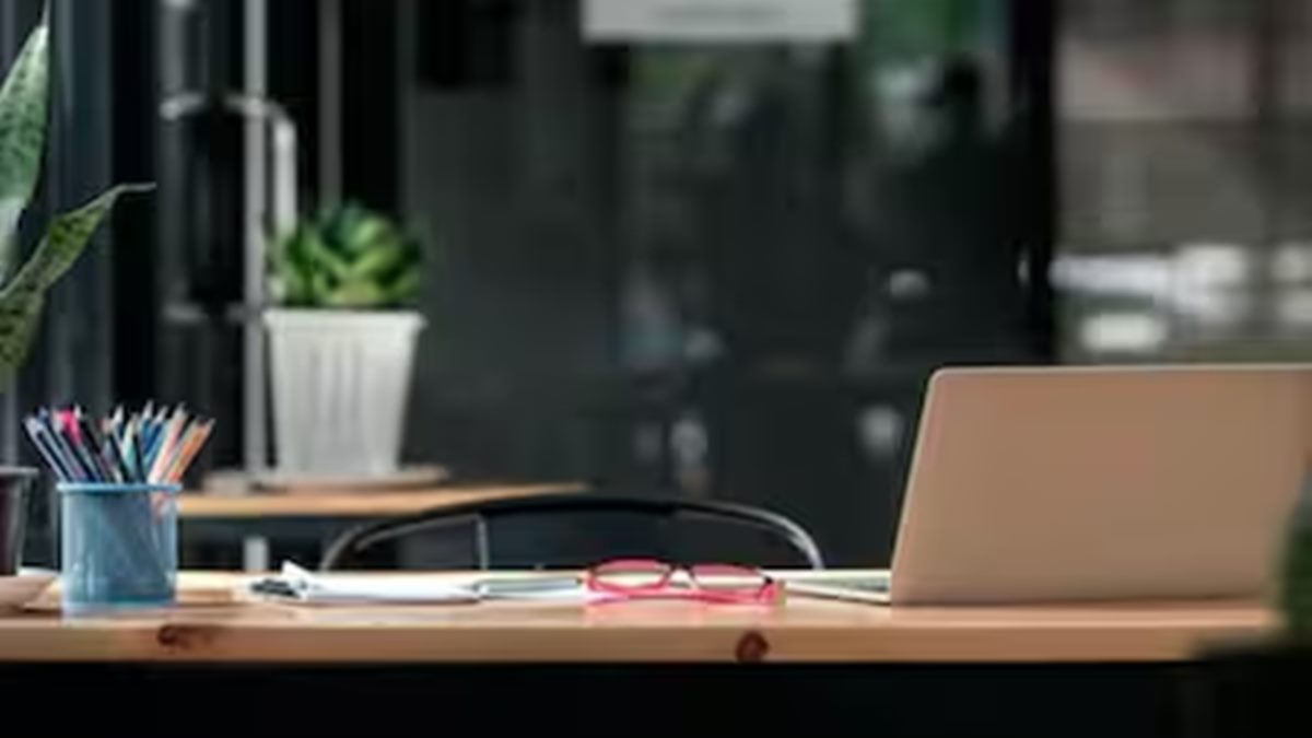 'Misinformation': IT Firm Rejects Reddit Post Questioning Its Diwali Leave Policy