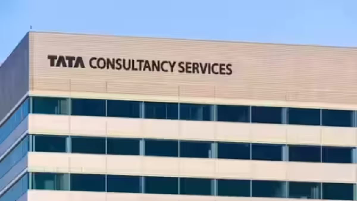TCS Records ₹1,135 Crore Restructuring Cost in Q2 FY26; 12,000 Roles Impacted in Workforce Realignment