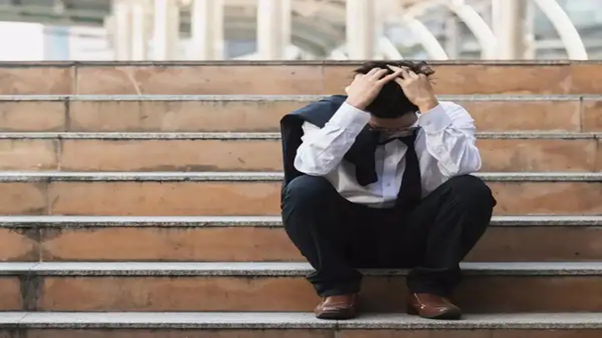 'You're so ugly': Boss humiliates employee in office meeting. Worker faces bills vs respect struggle