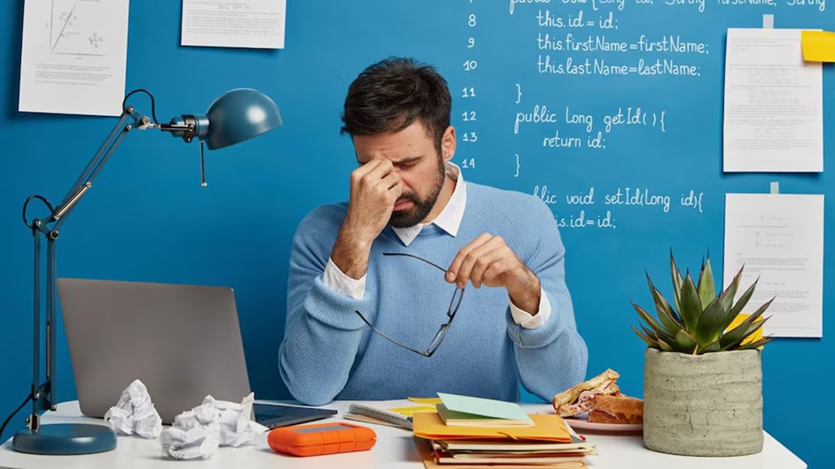 The 14-Hour Workday Debate: Is More Time Really More Productive?