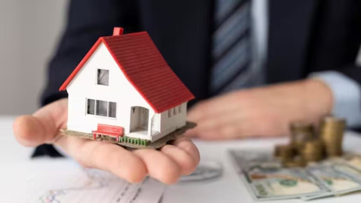 '₹1.3 lakh EMI a nightmare': Amid layoff fears, Reddit post details why techies are scared of buying homes