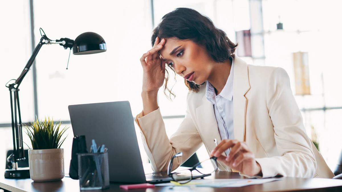 'I Just Want To Do What I'm Paid For And Go Home' — Worker Claims Corporate Culture Doesn't Like Introverts