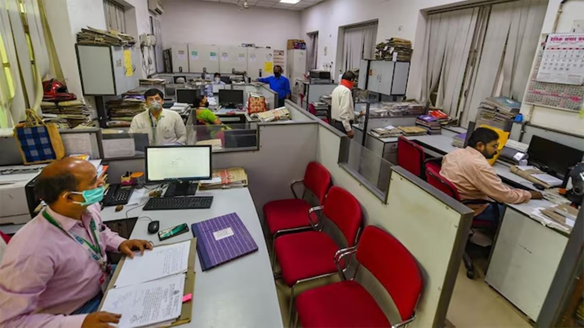 New labour codes boost fixed-term roles. Are full-time jobs at risk?