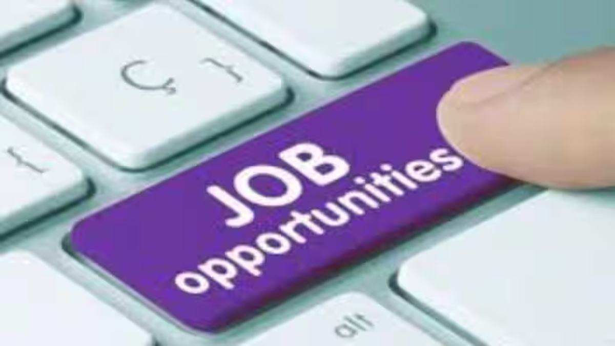 Are You Applying To A Job That Doesn’t Even Exist? 1 In 4 Listings Could Be Fake In 2025