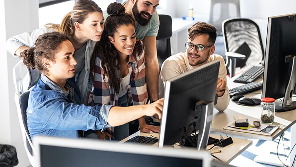 4 Essential Tips to Help Gen Z Grads Navigate Today’s Tough Job Market