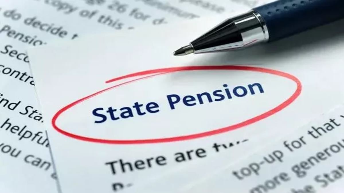 UK to slash pensions perk, hitting high earners hardest