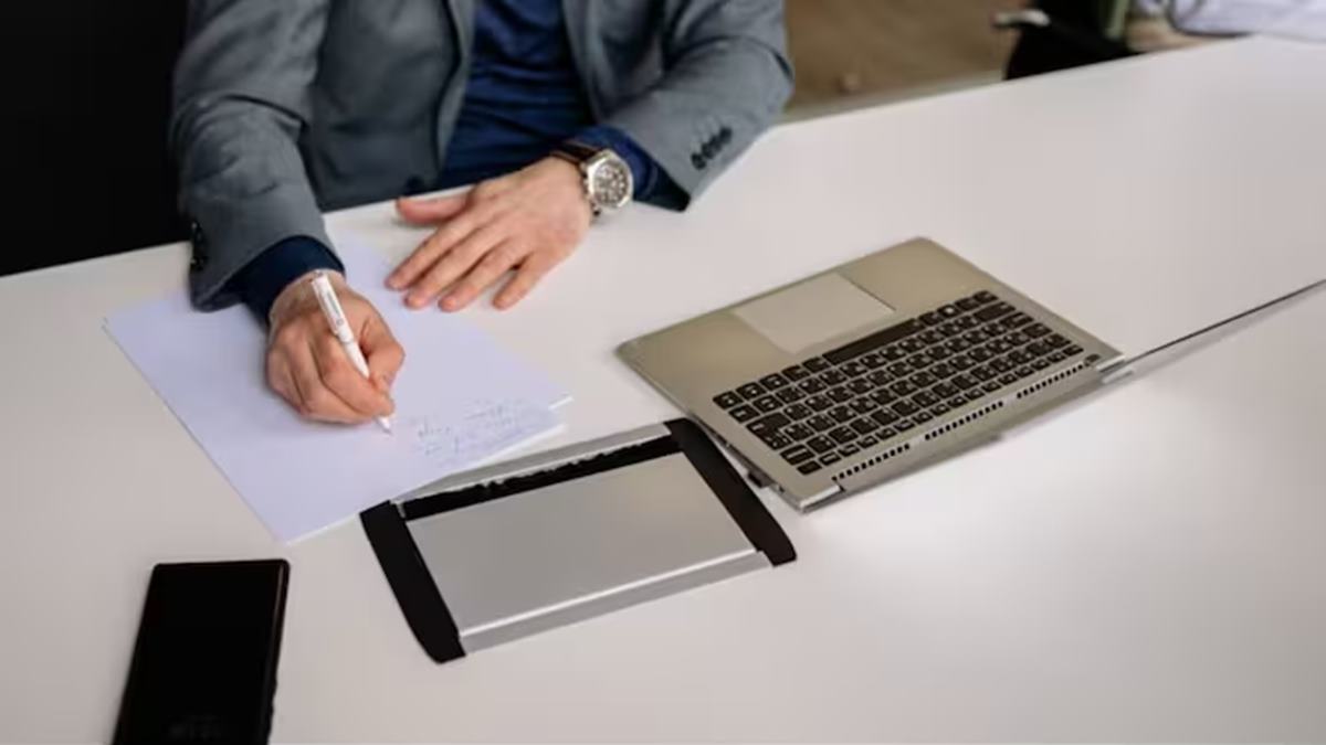 These Finance Jobs In India Offer Starting Salary Over Rs 1 Lakh Per Month