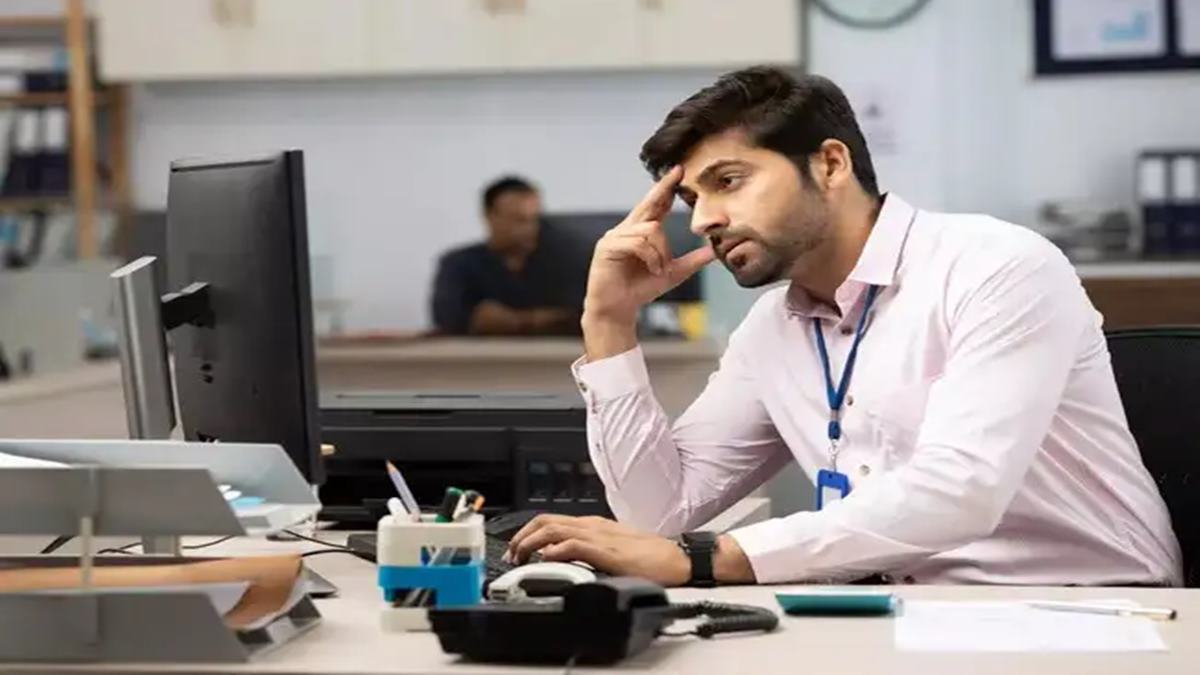 For him finishing work is worst part of the job: Employee comes across strange office problem that no one talks about