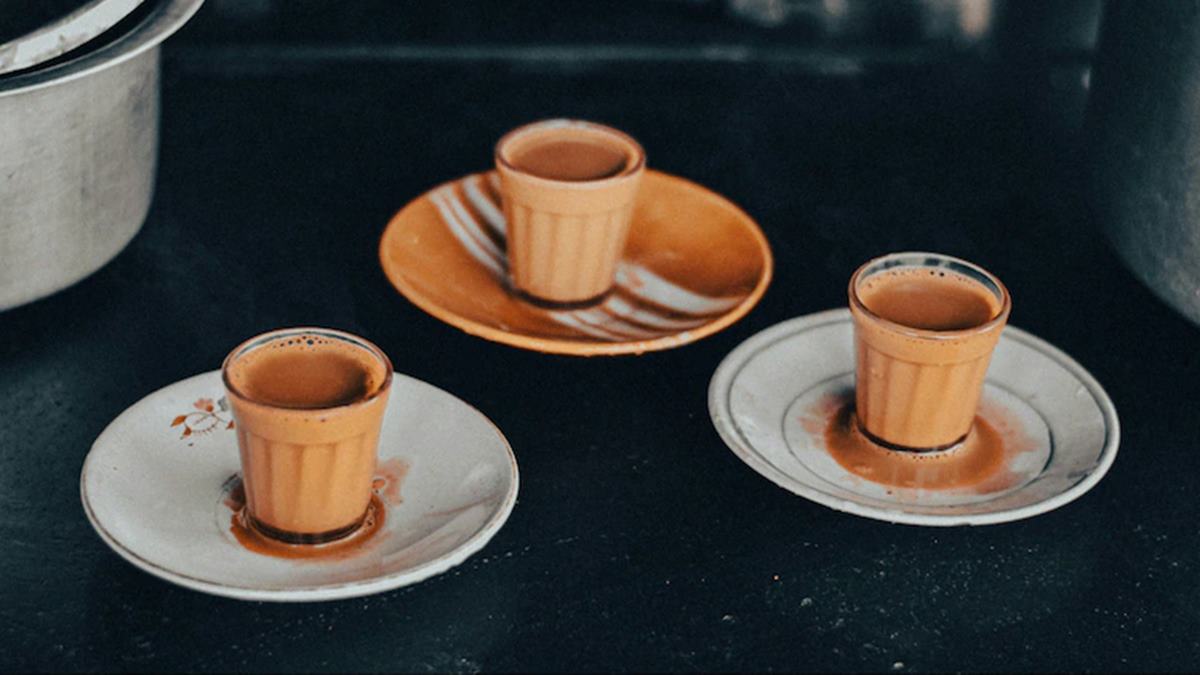 Mumbai-Based CEO Compares His Rs 10 Chai With Employee's Expensive Coffee, Sparks Debate