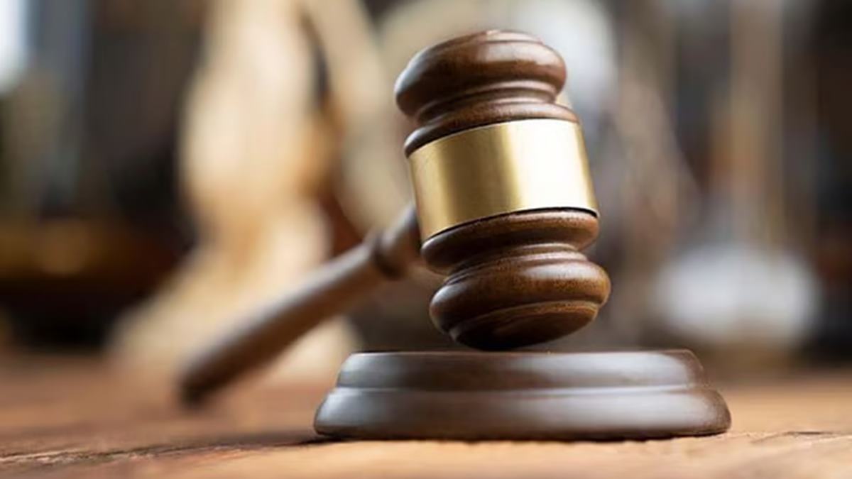 Are employees in the UAE entitled to annual bonuses after termination?