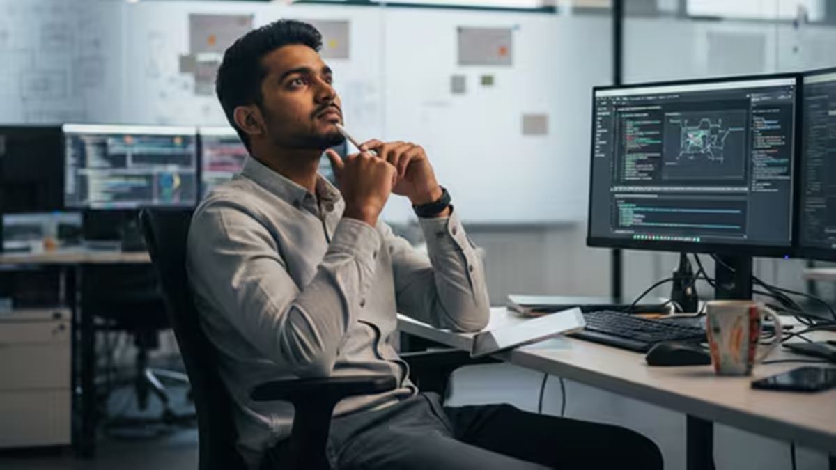 Man weighs quitting his ₹33.5 LPA WFH job for a ₹45.5 LPA Bengaluru offer: 'Will it be a wise decision?'