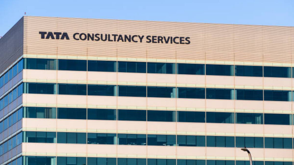 TCS Pink-Slips 365 Employees