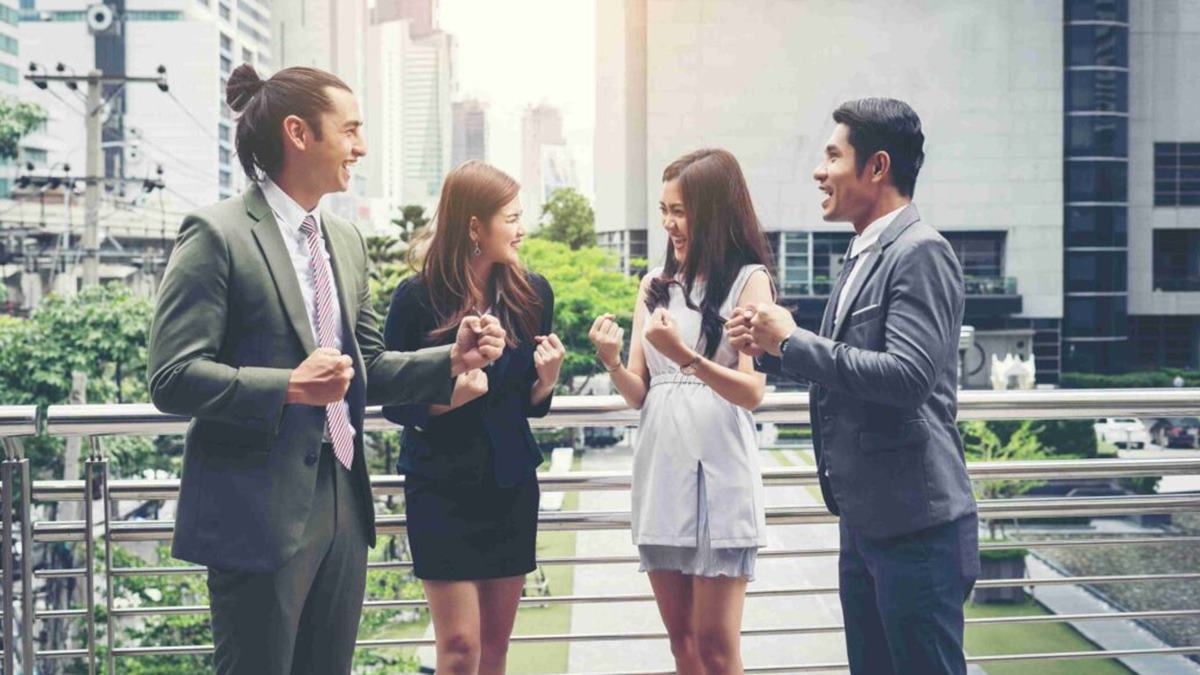 ‘Is S$10K the new S$5K?’: SG millennial says peers are hitting S$10K salaries, wonders what the real middle-income bracket is today