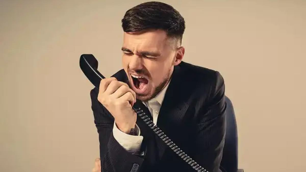 Boss tried 'harassing' employee with work during approved paid leave; ends up getting 'blocked' instead. 'Am I wrong?'