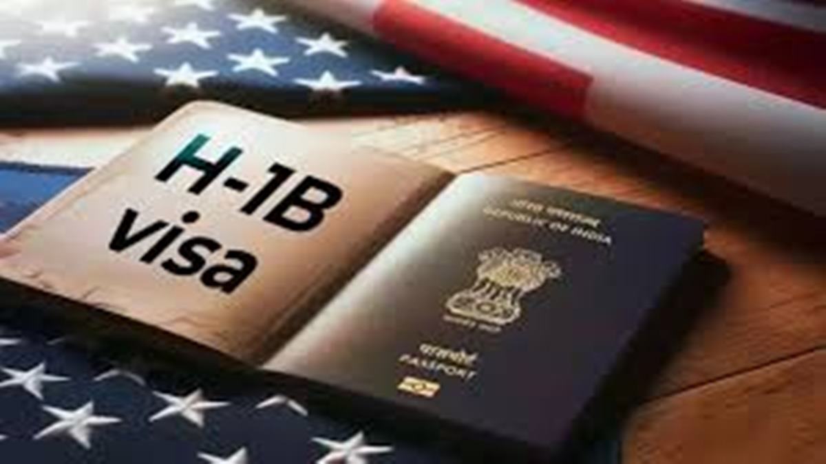 'Please do not...': Stranded Indian H-1B's request on Reddit goes viral amid visa chaos