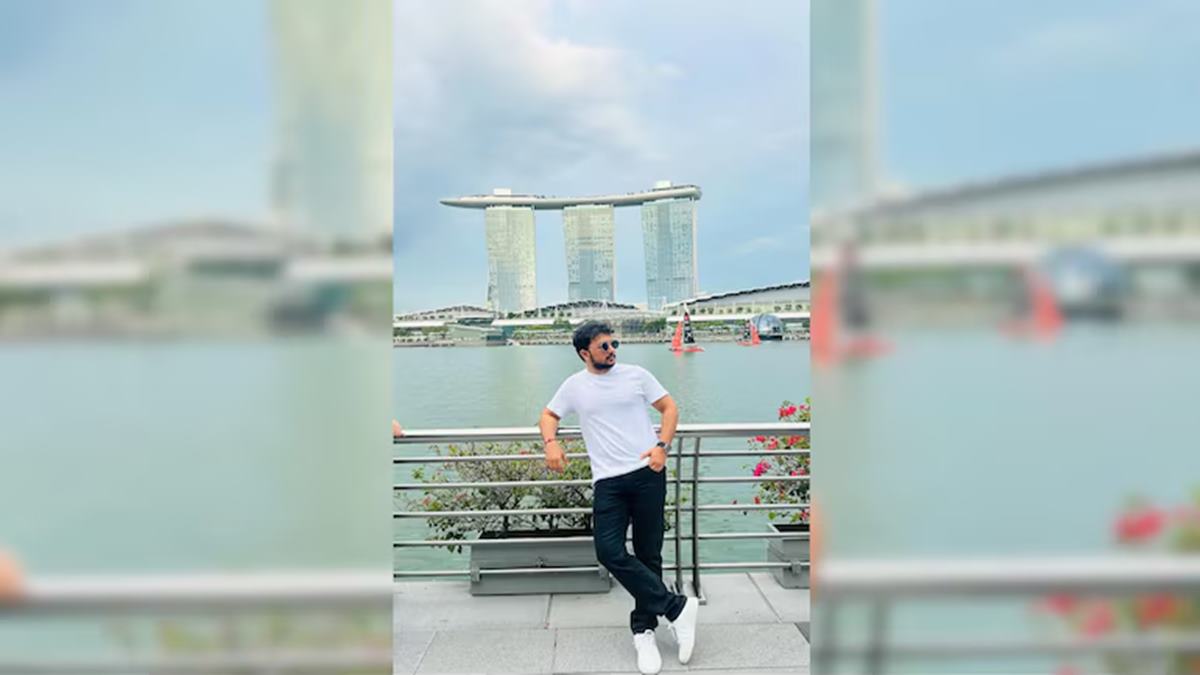 Indian Techie Lists 4 Biggest Cultural Shocks After Moving To Singapore: "Millionaires Take The Metro"