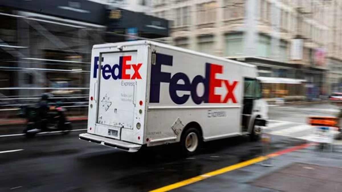 FedEx to cut up to 500 jobs in France, invest $91 million in domestic operations