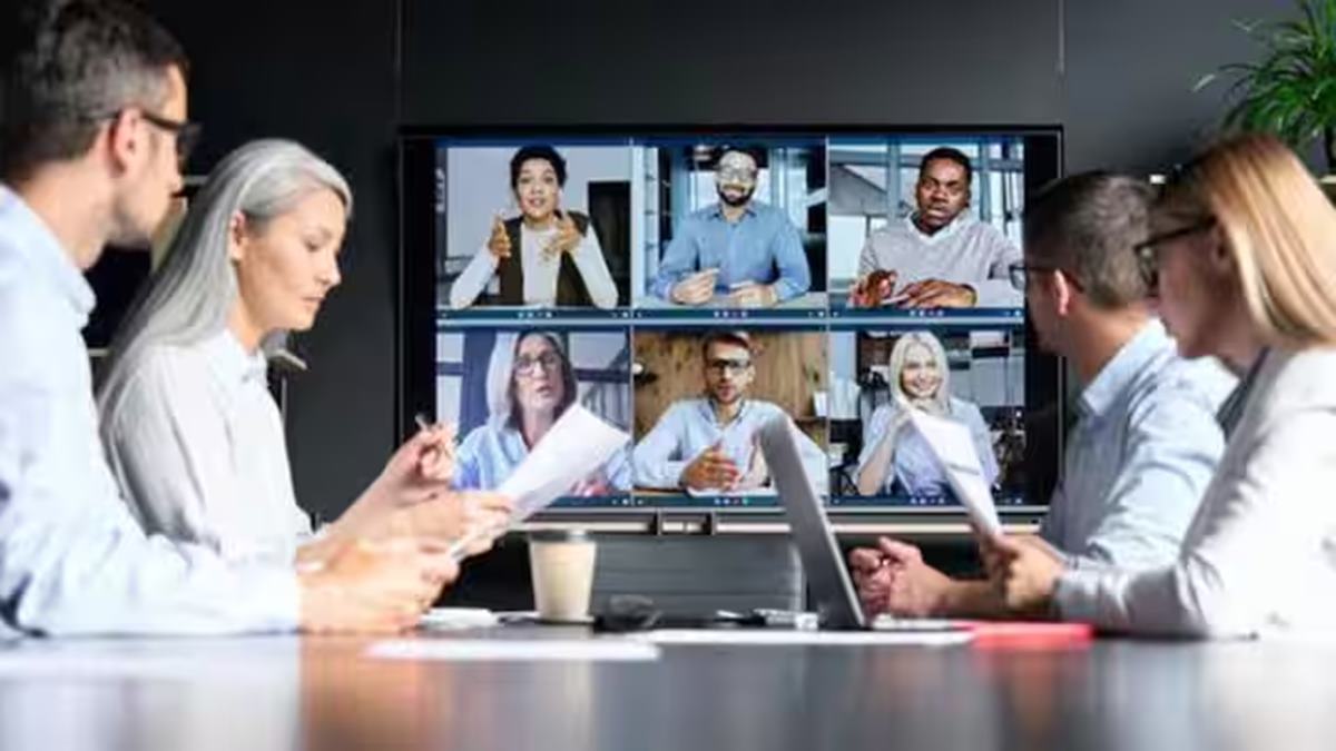 How AI tools can improve workplace meetings