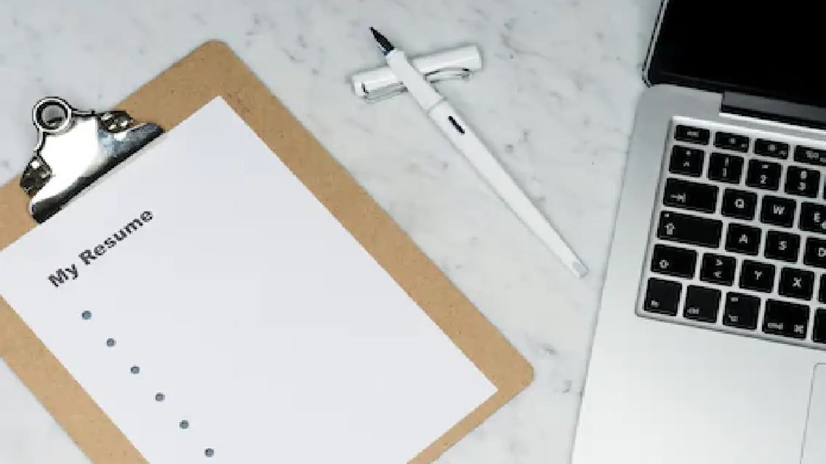 US citizen studying in Bengaluru seeks clarity on working abroad