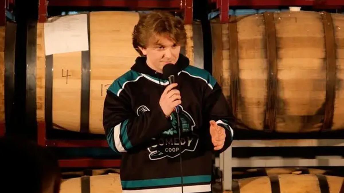 This Gen Z consultant quit his job at a Big Four firm and turned roasting corporate culture into a full-time career