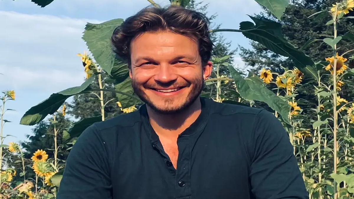 I'm an AI résumé builder who's helped hundreds of recently laid-off workers. Here's my advice for people looking for work in 2026.