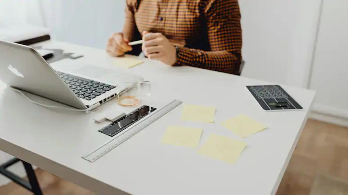 Employee Requests Sick Leave, Founder Rejects It And Orders HR To Dock Pay: 'Sign To Switch Company?'