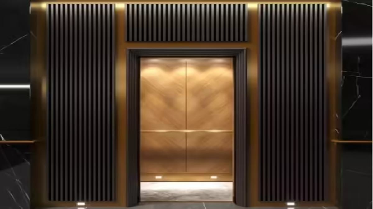 Employee exposes abuse of power in elevator ride: 'Senior didn't let...'