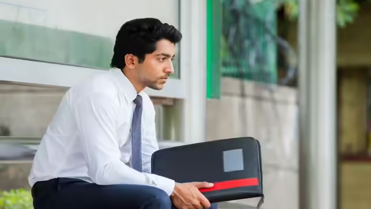 Employee rejects 70% hike for a 100% counteroffer. 4 months later, he got laid off. Career coach warns, 'never accept counteroffer, even with...' Here's why