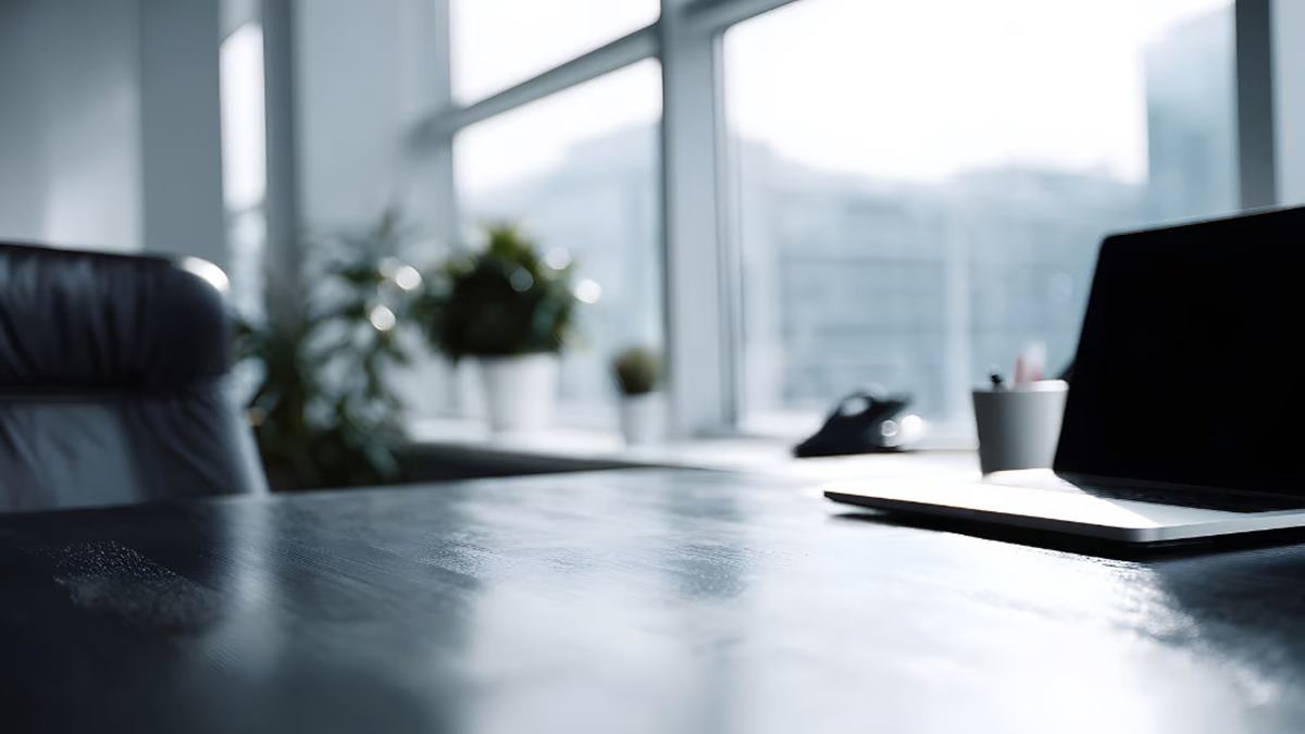 Former SpaceX employee sues, claims HR failed her at every turn