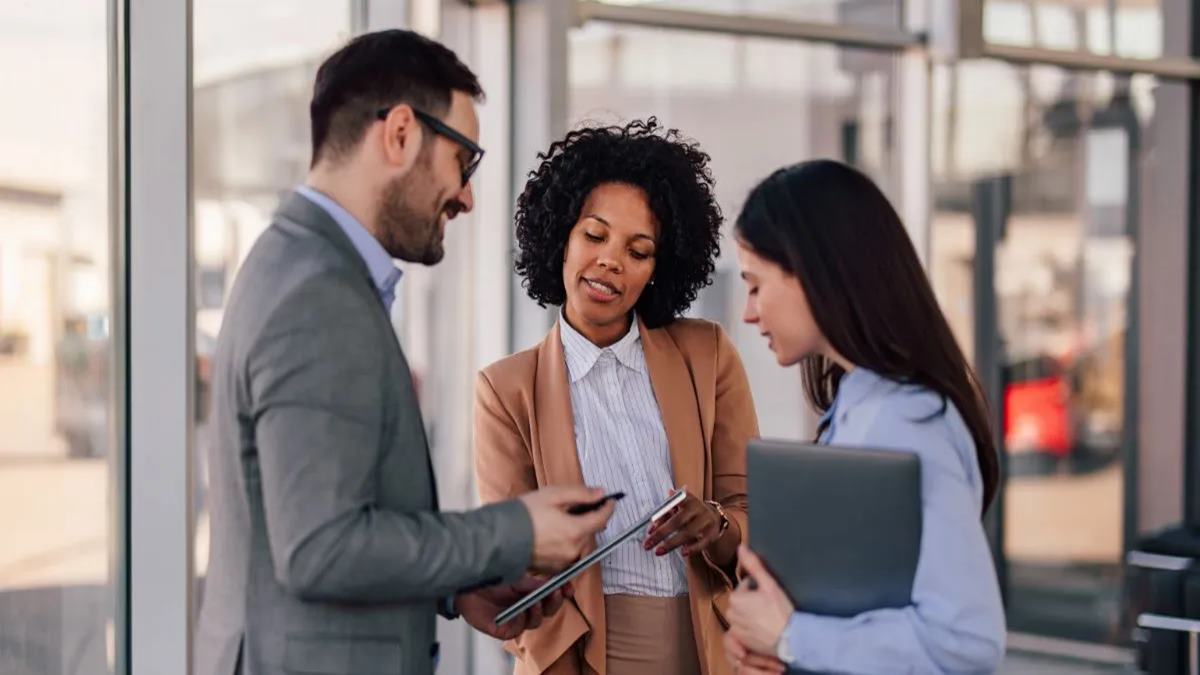 Karma wins: Boss fires loyal employee, then cries for weekend help; ex-employees denies job