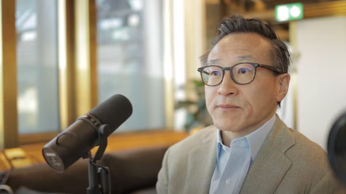 Alibaba co-founder says founders must work 24/7, not chase work-life balance