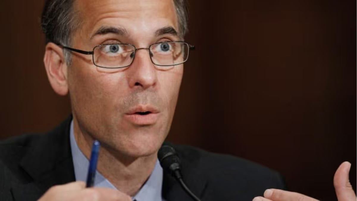 AI-driven layoffs may accelerate as companies follow Block’s playbook: Moody’s Mark Zandi