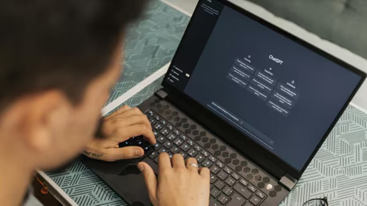 ‘Kuch karta hi nahi’: Parents worry as 24-year-old earns ₹40 LPA in remote AI job