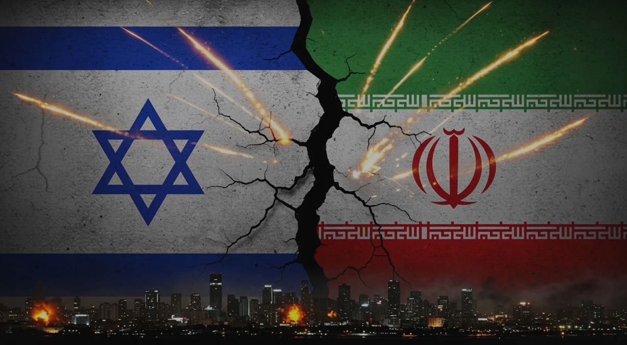 Iran–Israel War Hits IT Sector Hard: 10,000 Indian Firms at Risk, 500,000 Jobs Under Threat
