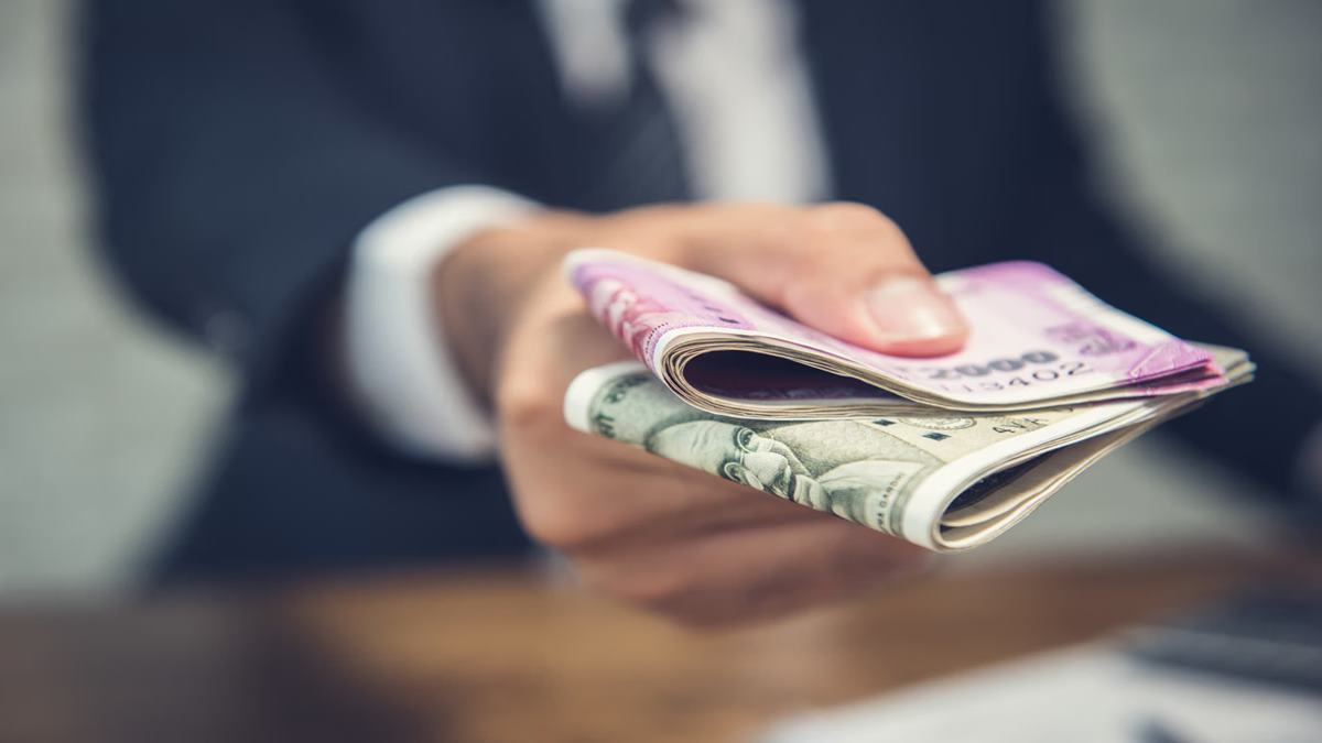 New salary rules may push employees towards new tax regime from April 1