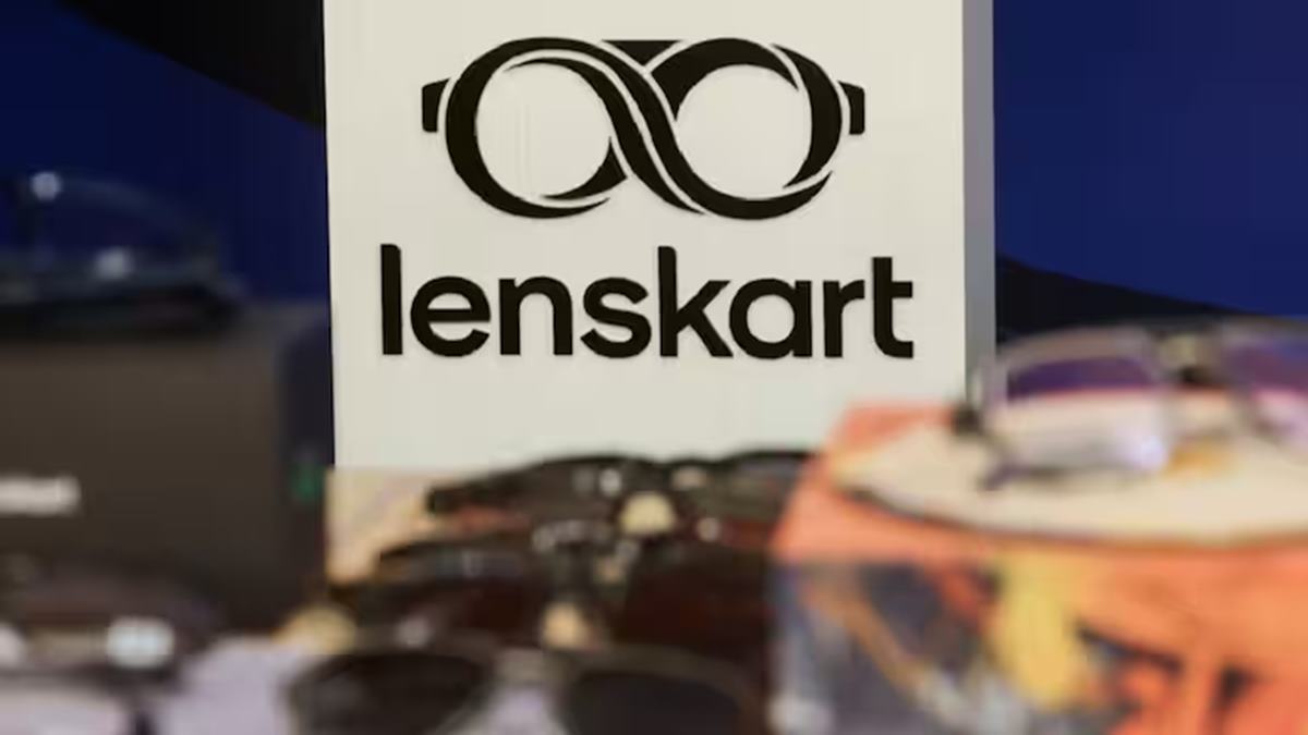 Lenskart dress-code row: Pune employee claims his store lost audit points for wearing kalawa