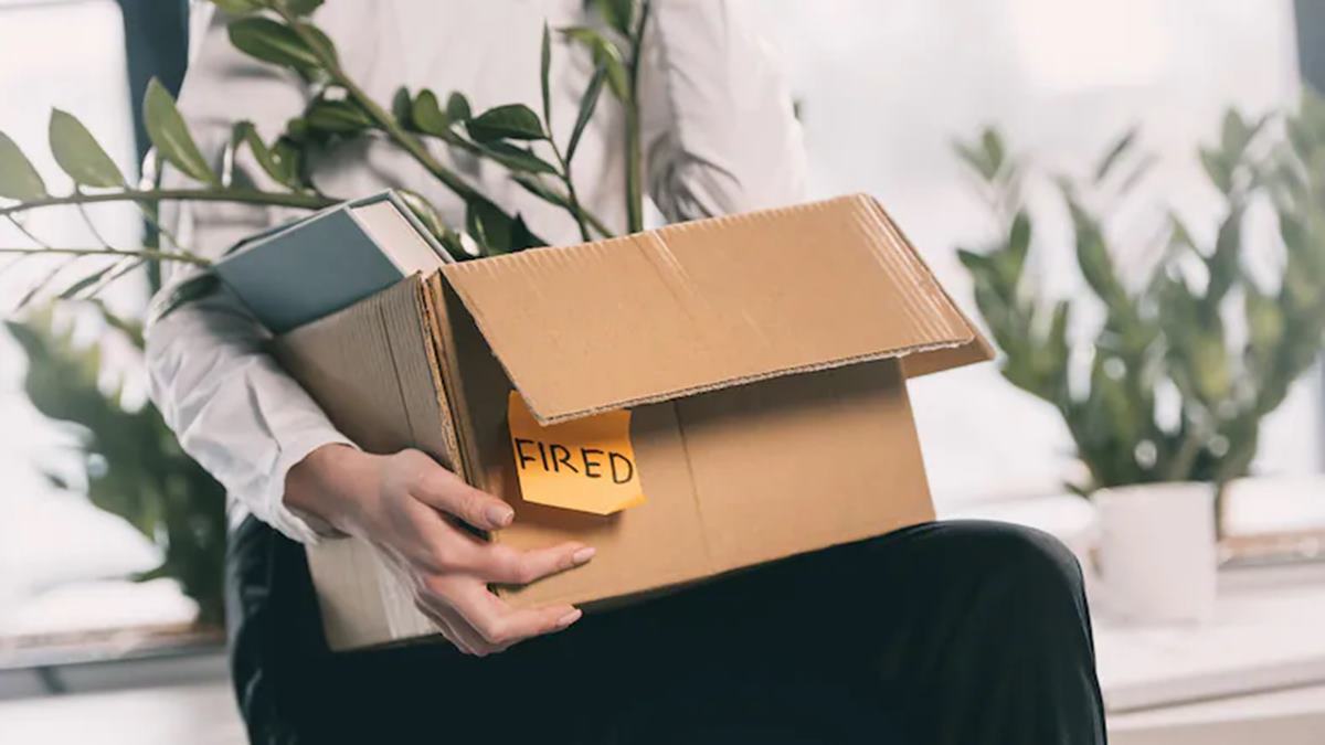 'Laid Off Twice In Three Months': Reddit User Says Can't Afford To Sit At Home; Netizens Quip, 'There's No Job Security'