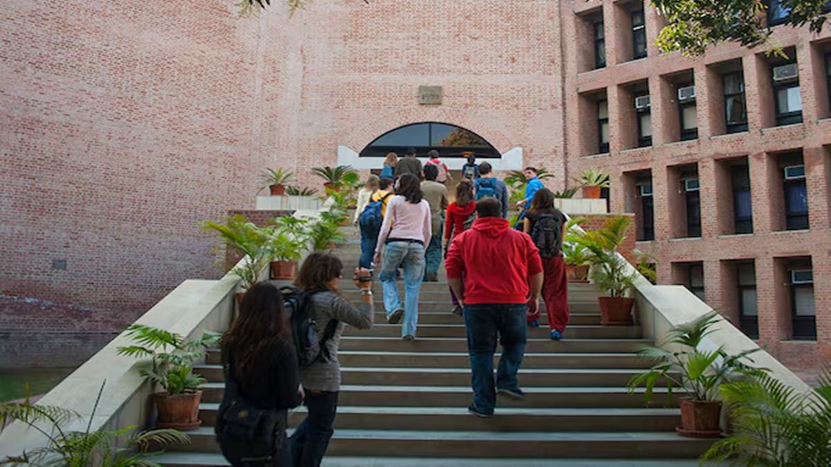 New recruiters reshape IIM placements as niche sectors gain ground