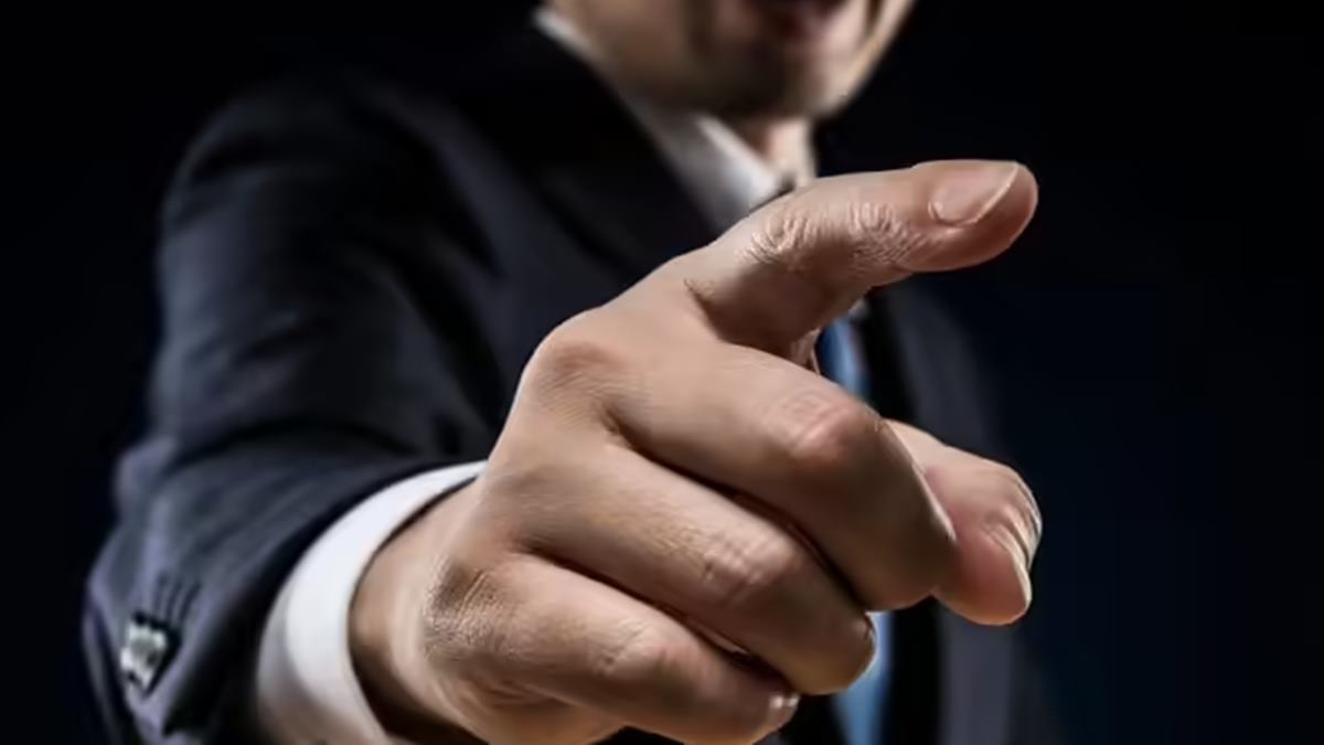 Employee declines last-minute weekend shift, boss threatens him with job warning. 'Personal life shouldn't interfere with office'