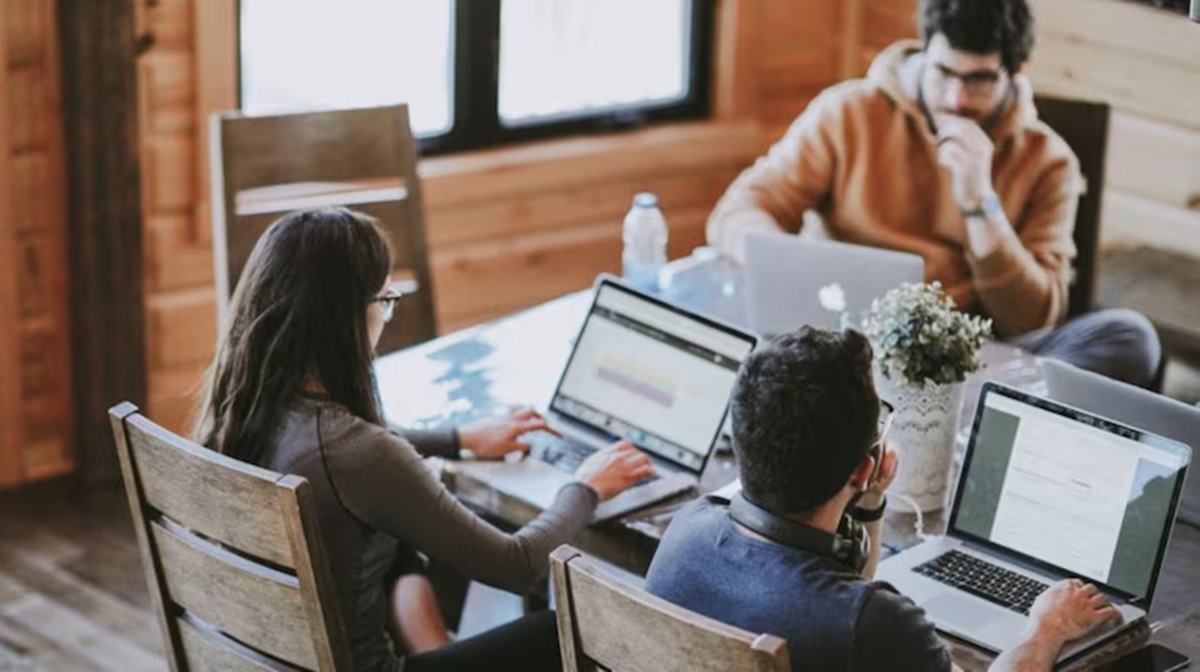 'Just fire him': Gen Z employee suspended over dress code refuses early return to office